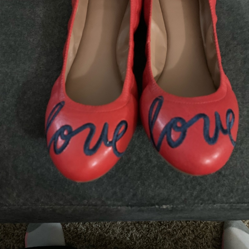 Ellen DeGeneres flats